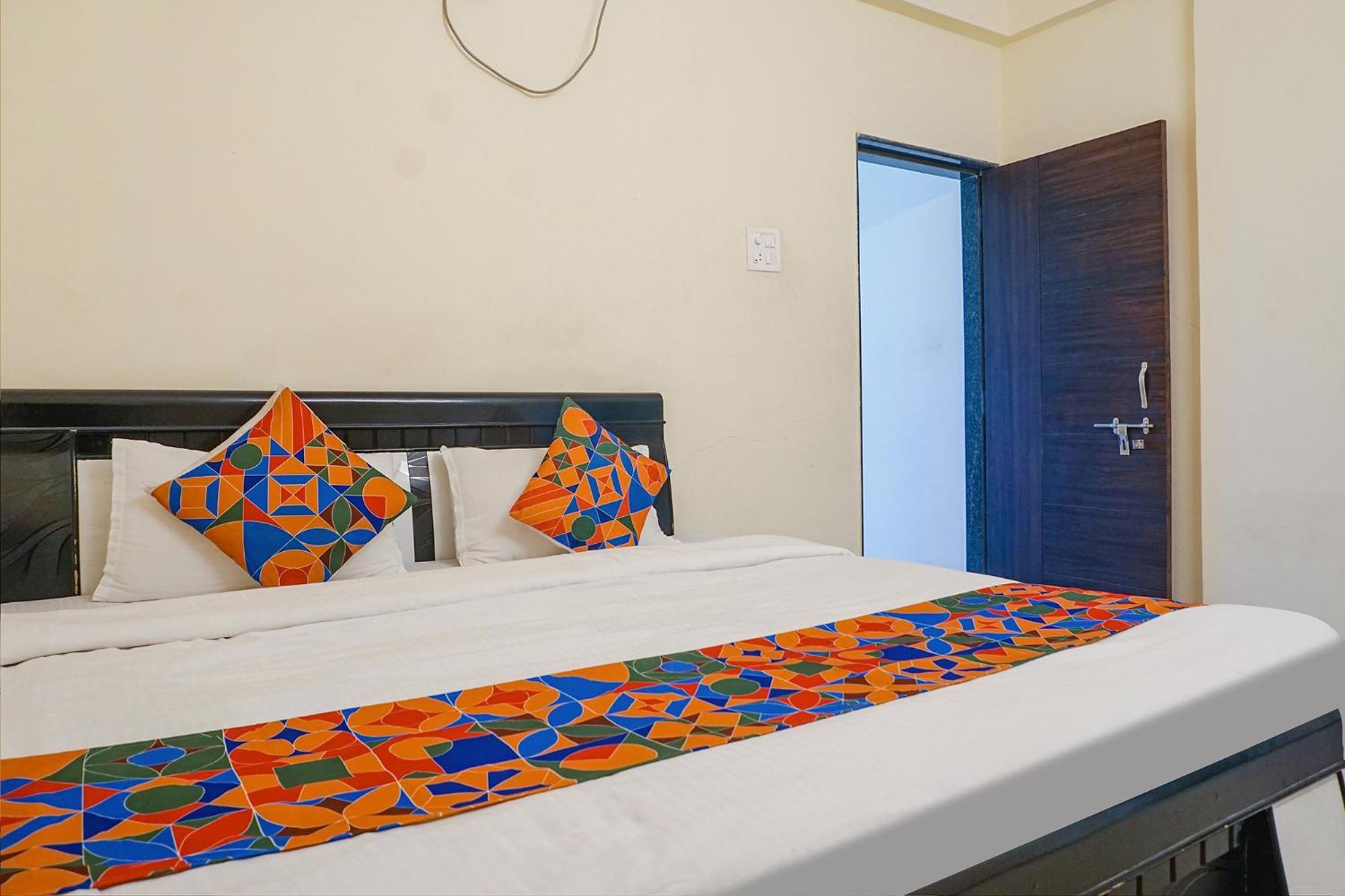 Fabexpress Vaishnav Inn Talegaon Dabhade Zewnętrze zdjęcie