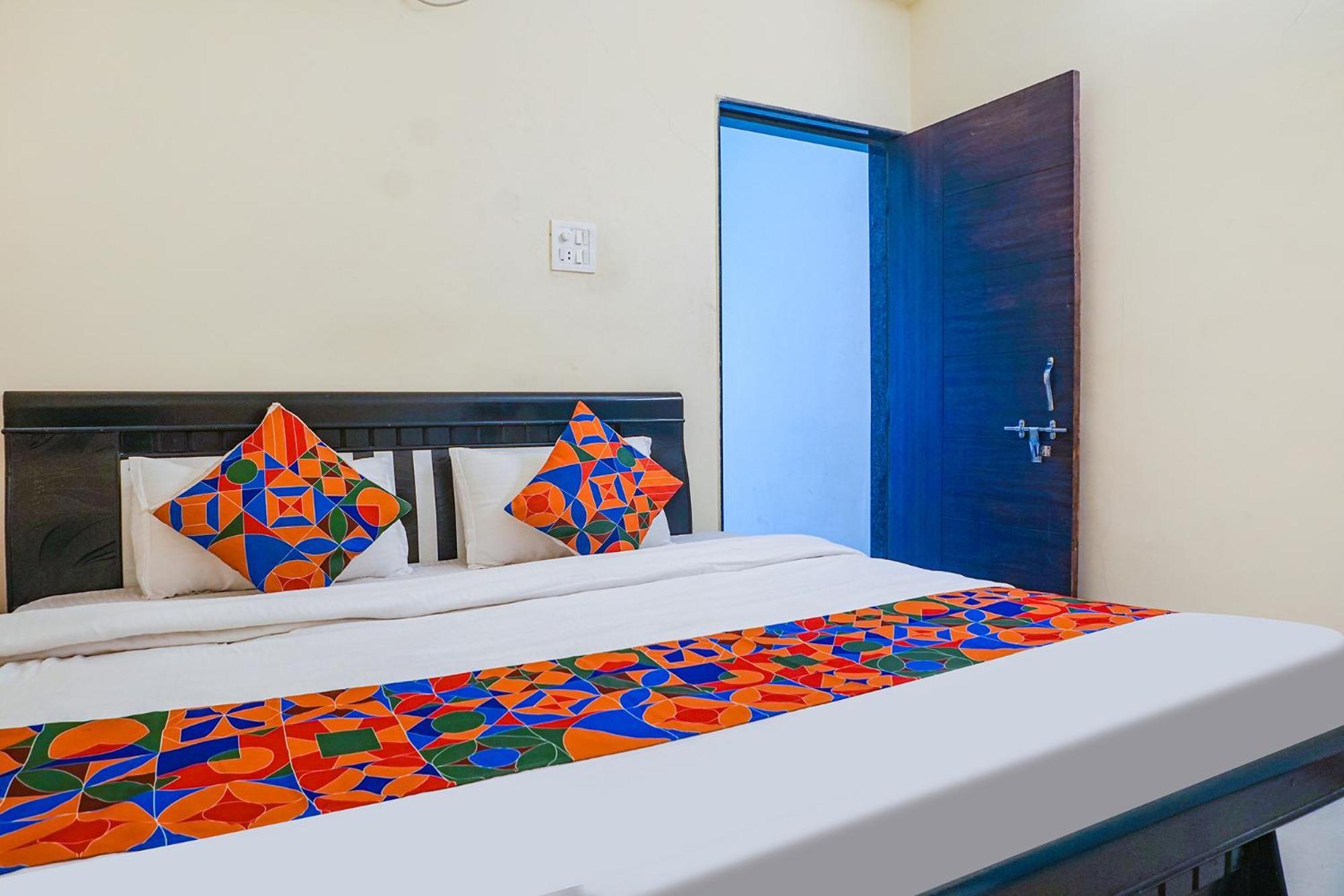 Fabexpress Vaishnav Inn Talegaon Dabhade Zewnętrze zdjęcie